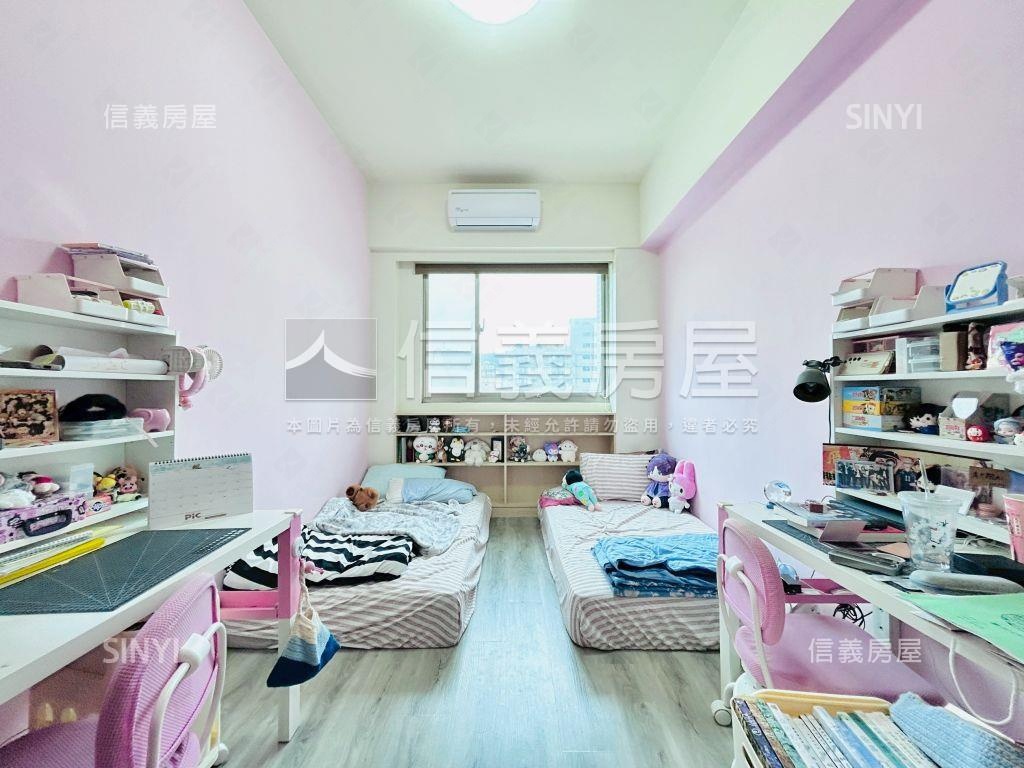 竹城新宿四房車位房屋室內格局與周邊環境