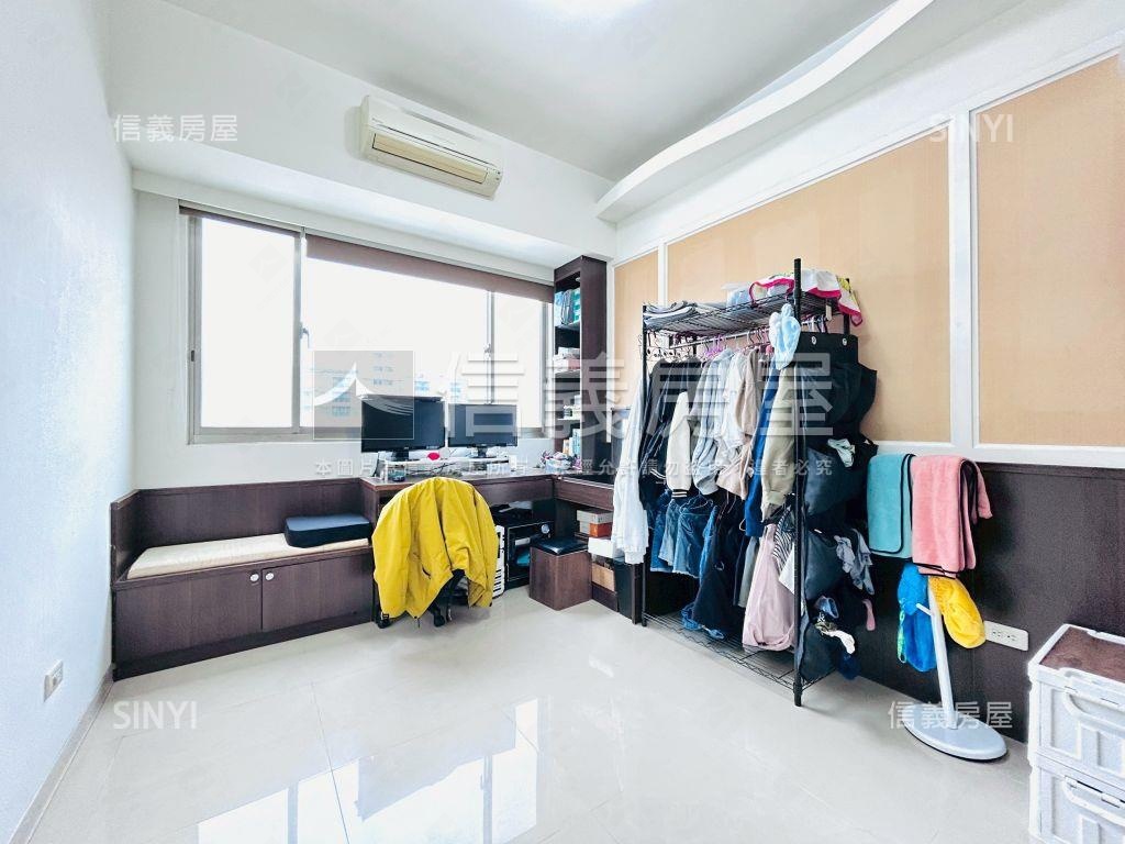 竹城新宿四房車位房屋室內格局與周邊環境