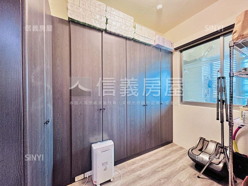 竹城新宿四房車位房屋室內格局與周邊環境