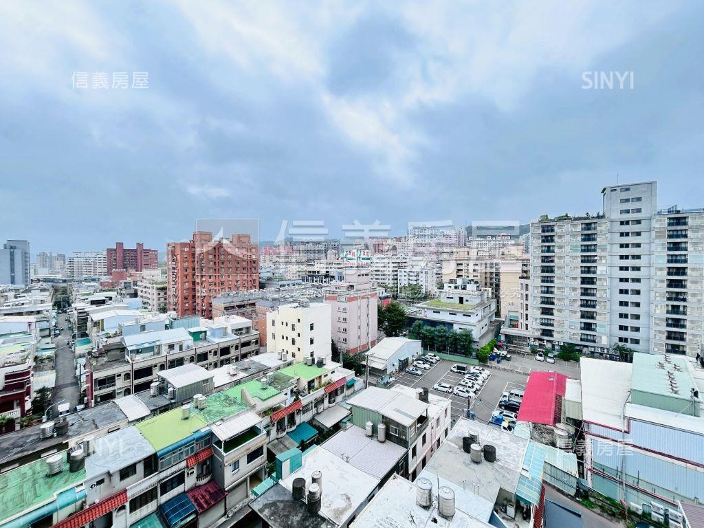 竹城新宿四房車位房屋室內格局與周邊環境