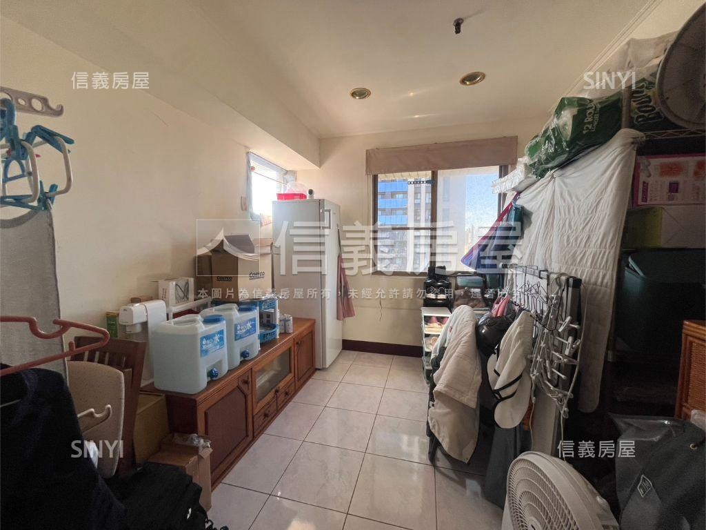 ✦永華路✦邊間畫時代３房房屋室內格局與周邊環境
