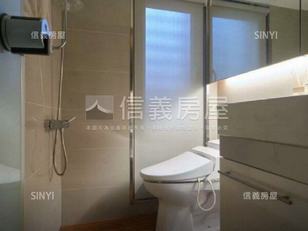 附中阿曼挑高極品房屋室內格局與周邊環境