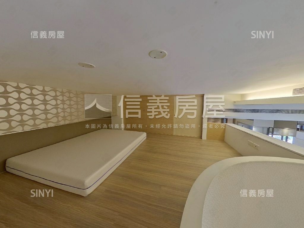 附中阿曼挑高極品房屋室內格局與周邊環境