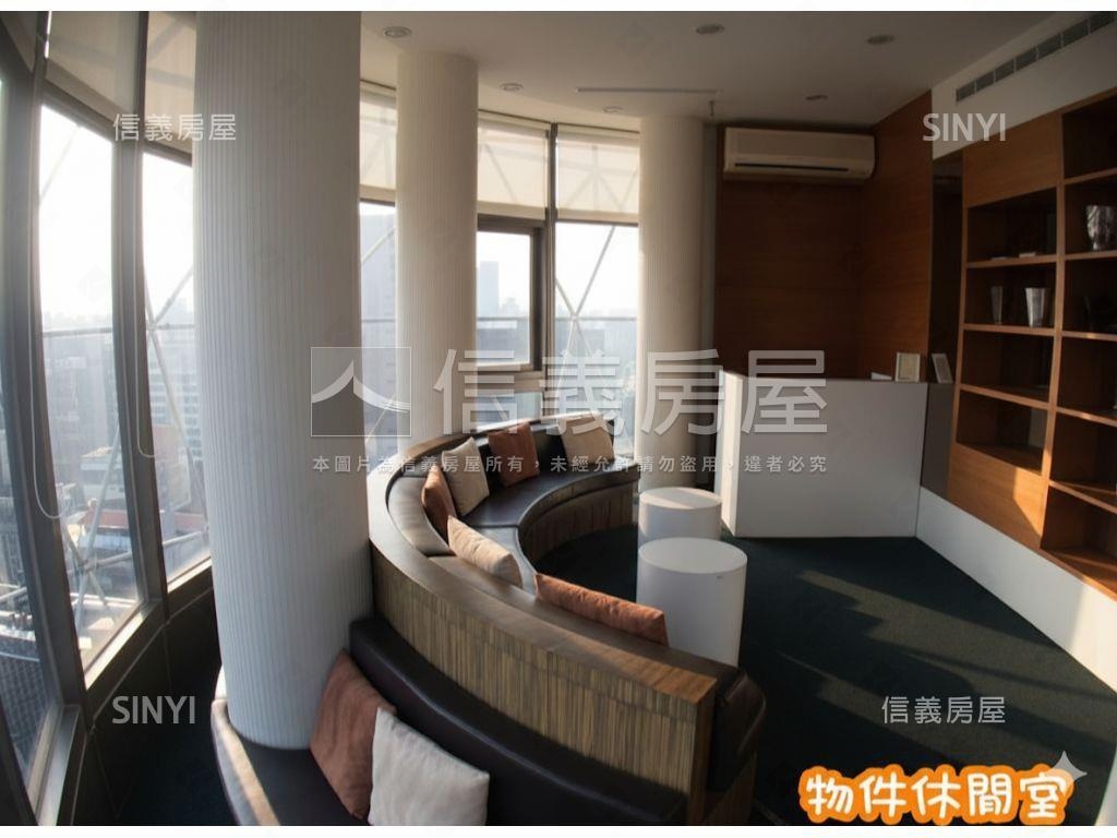 附中阿曼挑高極品房屋室內格局與周邊環境