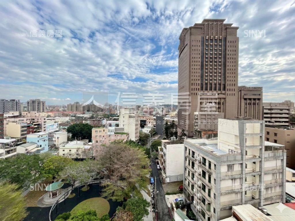 市區輕屋齡面公園視野兩房房屋室內格局與周邊環境