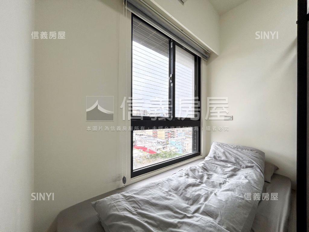 市區輕屋齡面公園視野兩房房屋室內格局與周邊環境