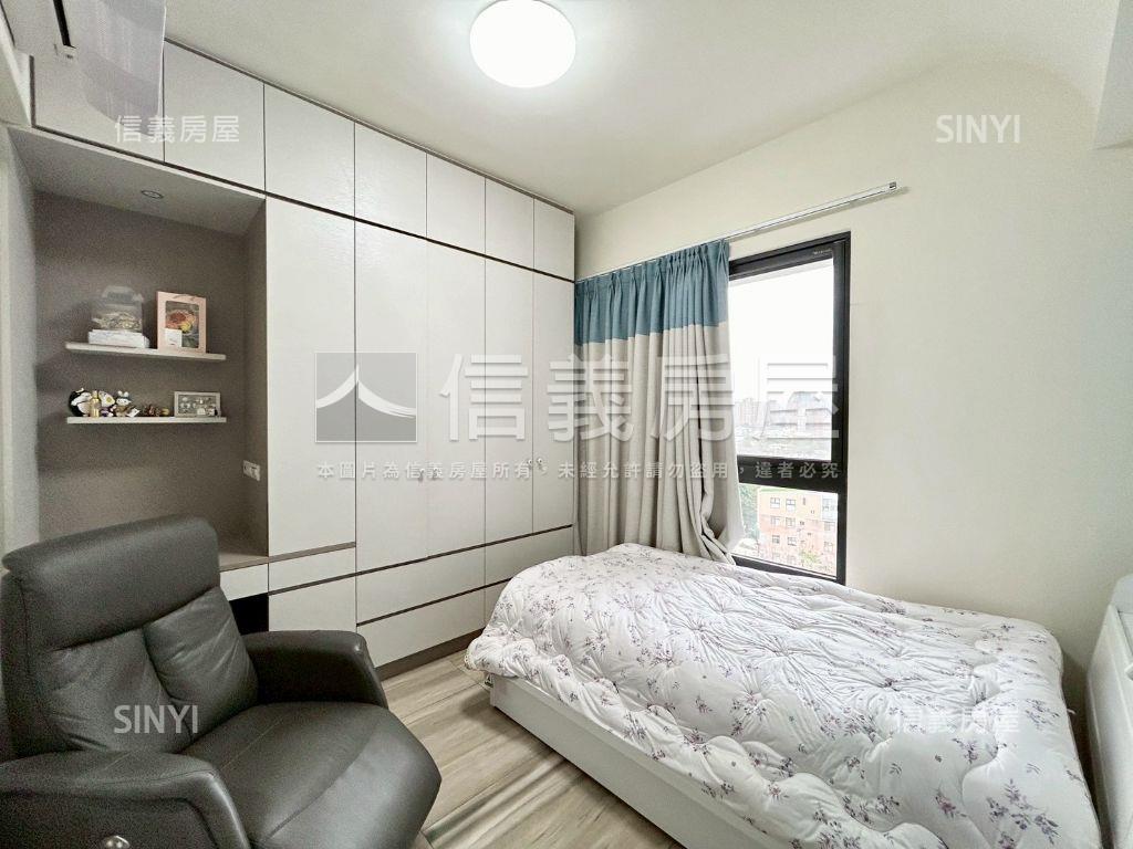 市區輕屋齡面公園視野兩房房屋室內格局與周邊環境