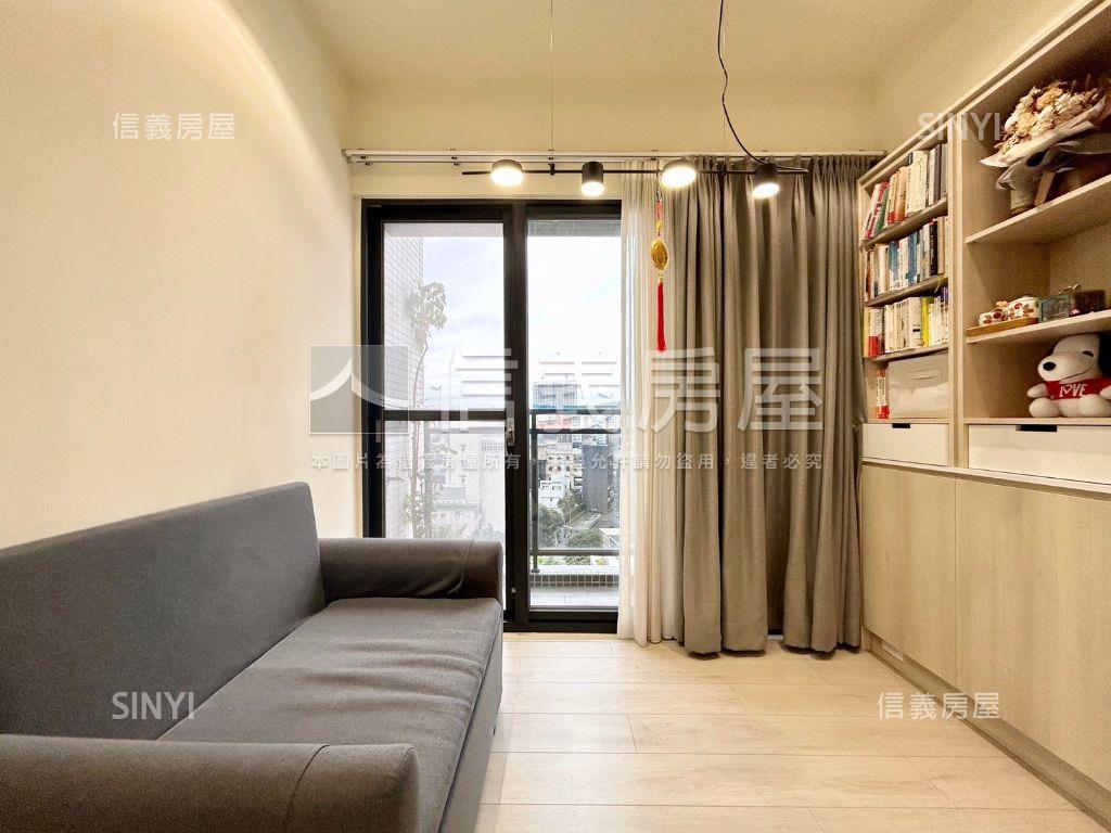 市區輕屋齡面公園視野兩房房屋室內格局與周邊環境