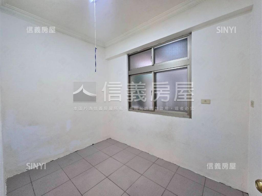 中正商圈方正三樓房屋室內格局與周邊環境