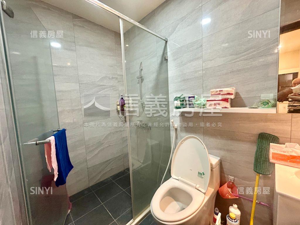 現代親家面金店房屋室內格局與周邊環境