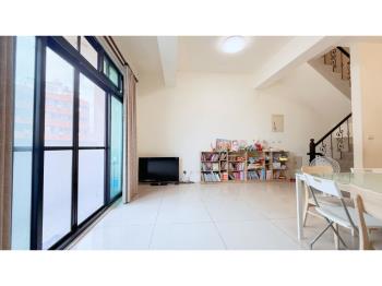 稀有近竹東市場鼎富美透天