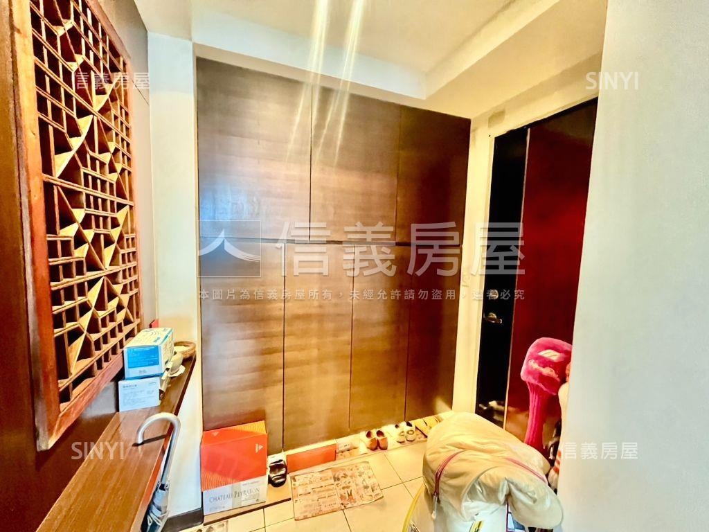 專營近十四張湯泉２房車位房屋室內格局與周邊環境