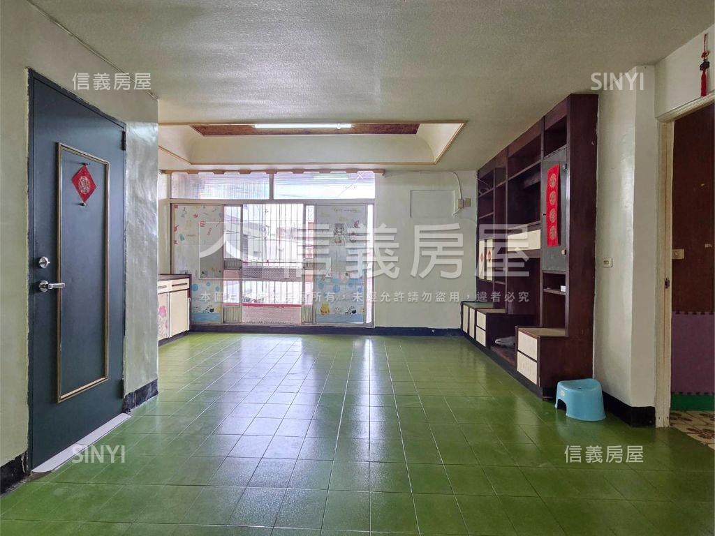 五甲商圈近捷運機能美宅房屋室內格局與周邊環境