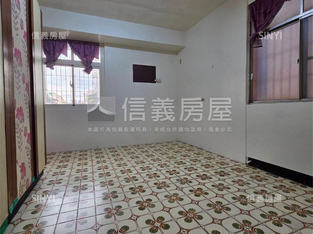 五甲商圈近捷運機能美宅房屋室內格局與周邊環境