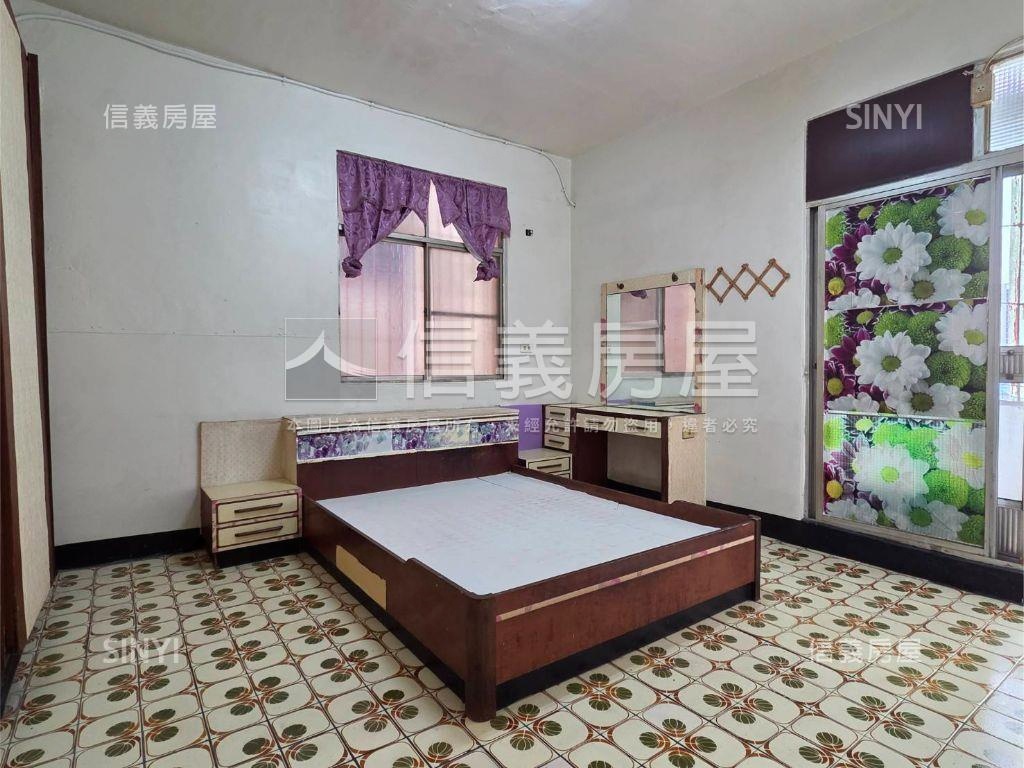 五甲商圈近捷運機能美宅房屋室內格局與周邊環境