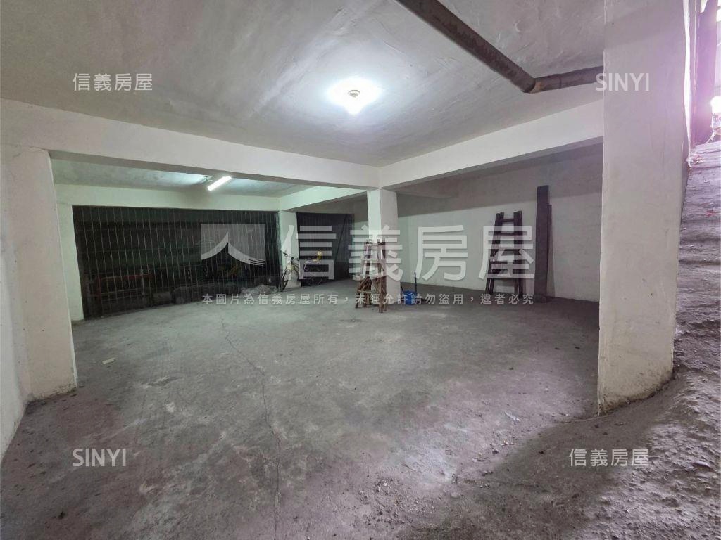 五甲商圈近捷運機能美宅房屋室內格局與周邊環境