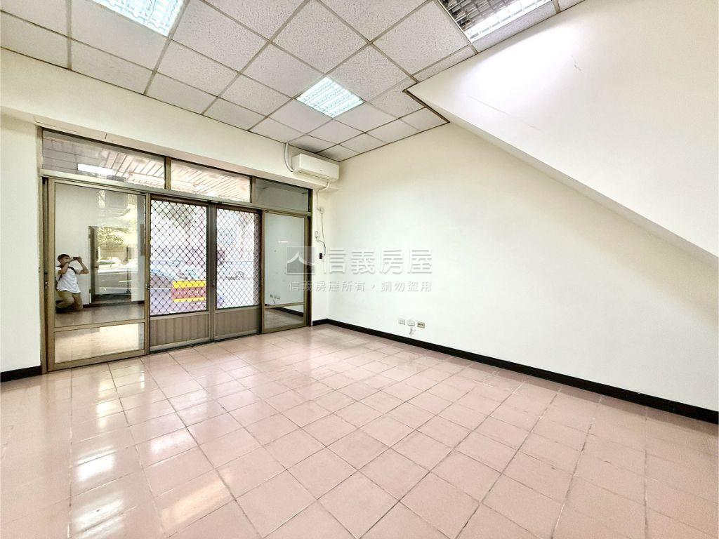 太原路大面寬金店面房屋室內格局與周邊環境