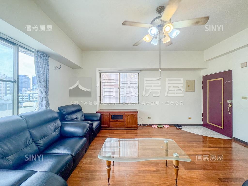 近Ｒ１４巨蛋邊間美三房房屋室內格局與周邊環境
