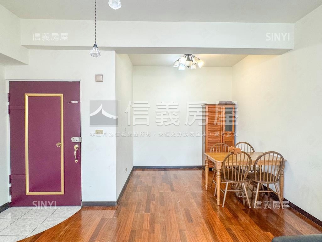 近Ｒ１４巨蛋邊間美三房房屋室內格局與周邊環境