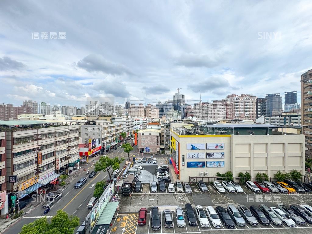 近Ｒ１４巨蛋邊間美三房房屋室內格局與周邊環境