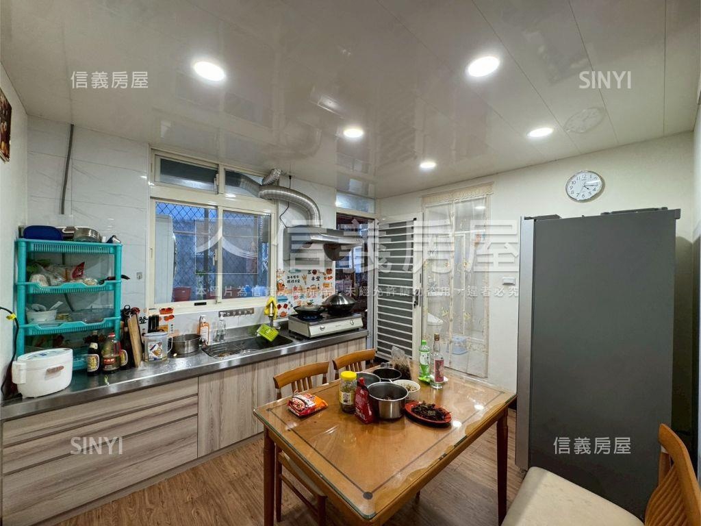 淡水裝潢美屋三樓房屋室內格局與周邊環境