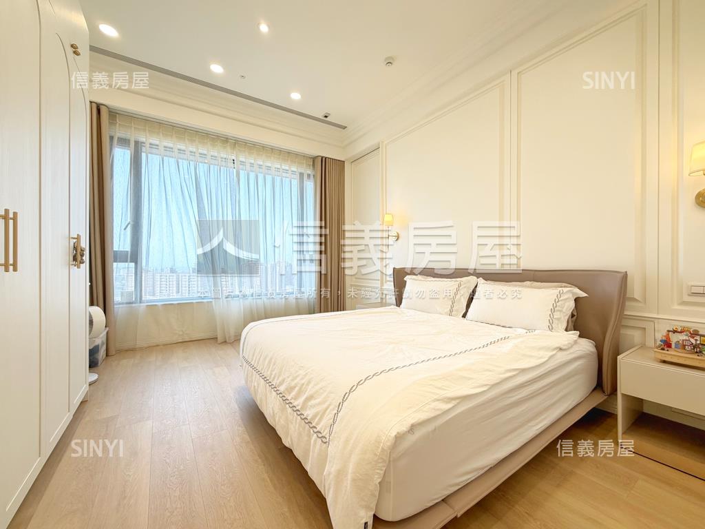 京城鉅誕｜泳池奢雅名邸房屋室內格局與周邊環境