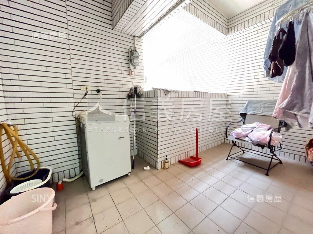 近美術館山景三房平車房屋室內格局與周邊環境