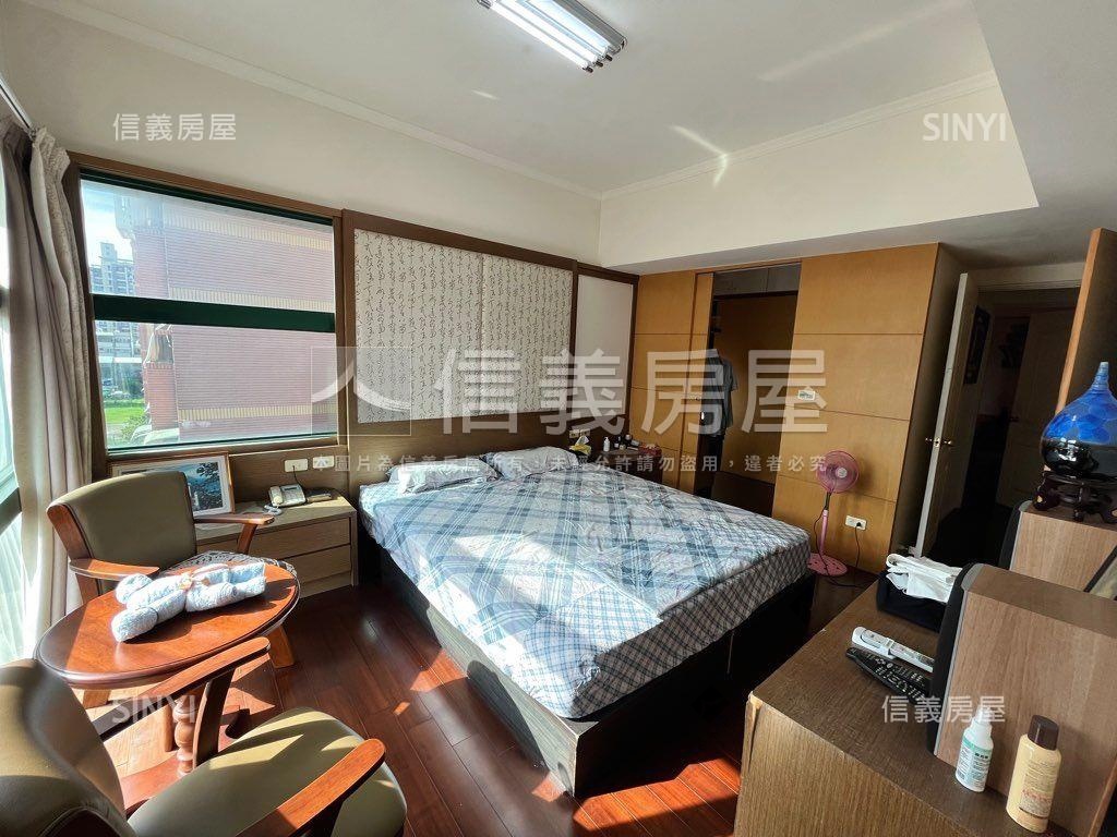 近美術館山景三房平車房屋室內格局與周邊環境