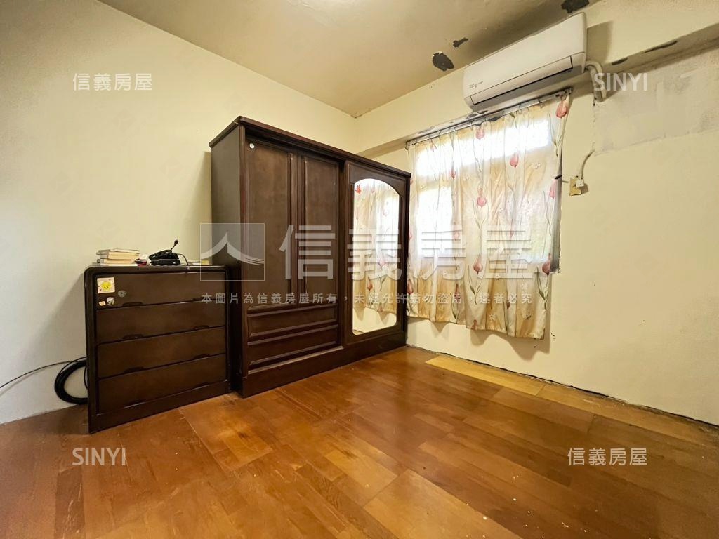 稀有河景黃金三樓房屋室內格局與周邊環境