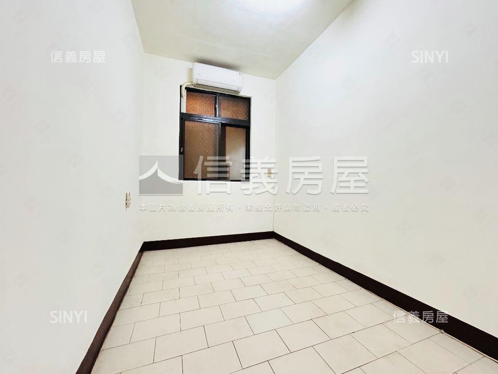 專任近捷運稀有方正二樓房屋室內格局與周邊環境