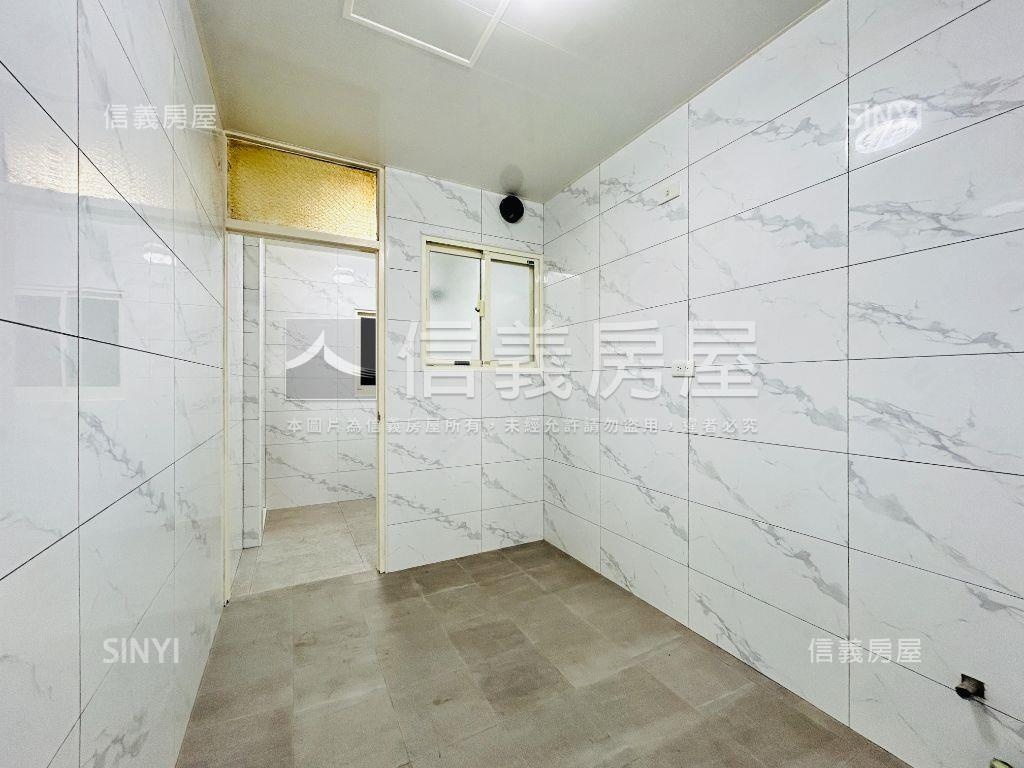 專任近捷運稀有方正二樓房屋室內格局與周邊環境
