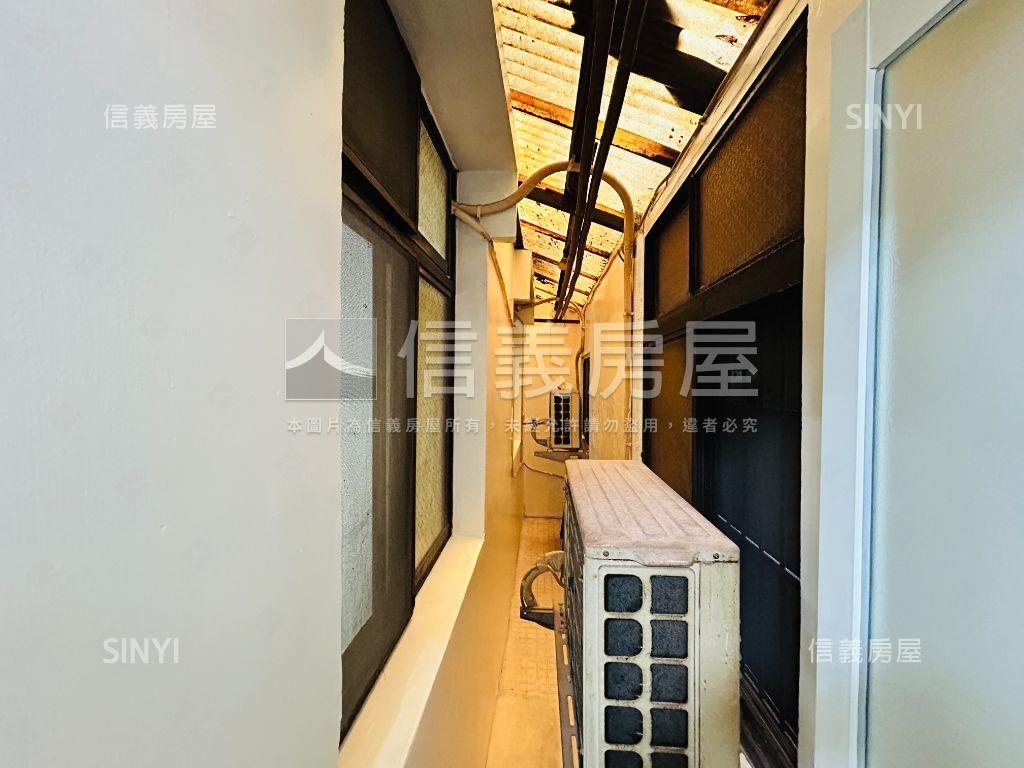 專任近捷運稀有方正二樓房屋室內格局與周邊環境