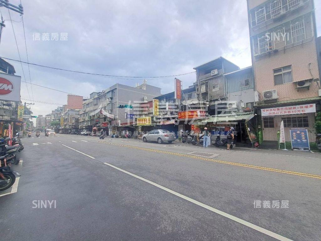 專任近捷運稀有方正二樓房屋室內格局與周邊環境