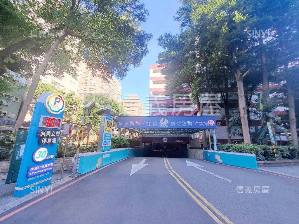專任近捷運稀有方正二樓房屋室內格局與周邊環境