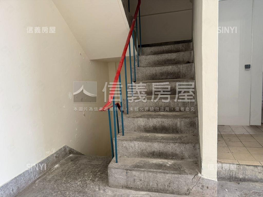 中央路大面寬店住房屋室內格局與周邊環境