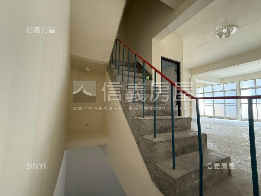 中央路大面寬店住房屋室內格局與周邊環境