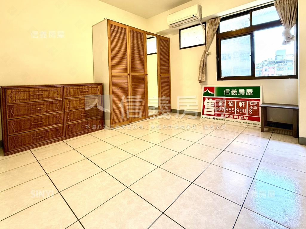 翊盛天地三房坡平車位房屋室內格局與周邊環境