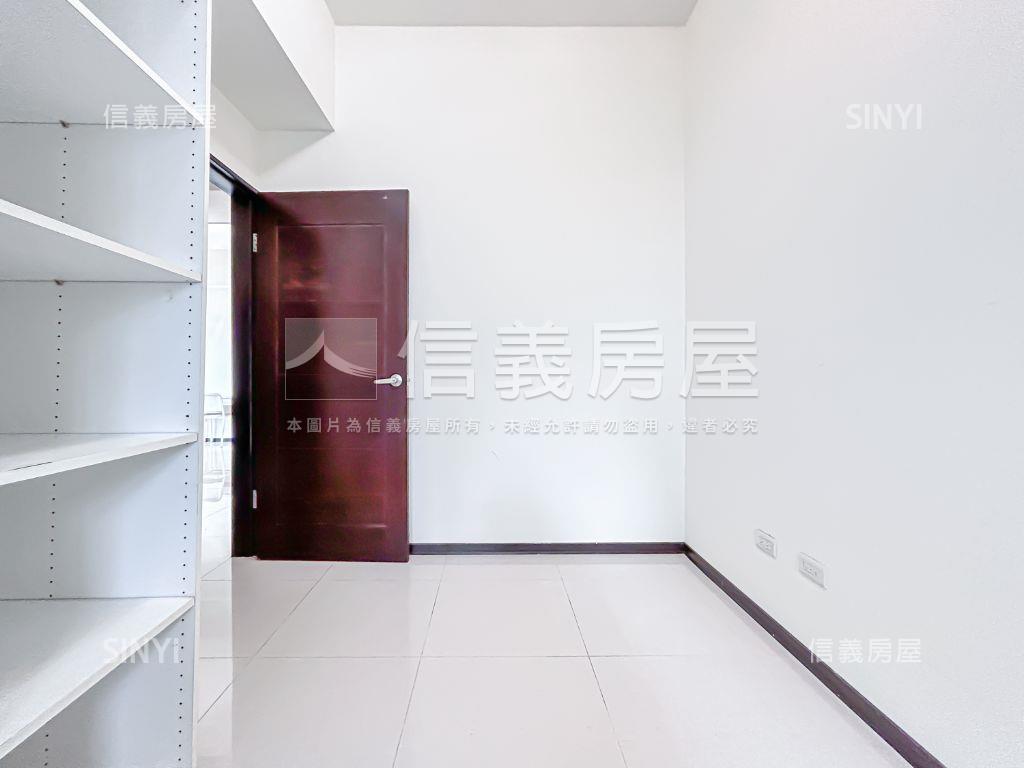 迎光第一道｜高樓晴庭３房房屋室內格局與周邊環境