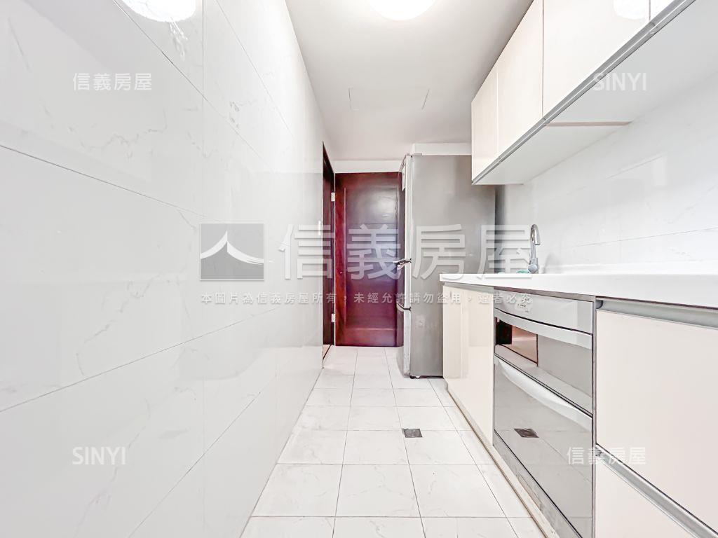 迎光第一道｜高樓晴庭３房房屋室內格局與周邊環境