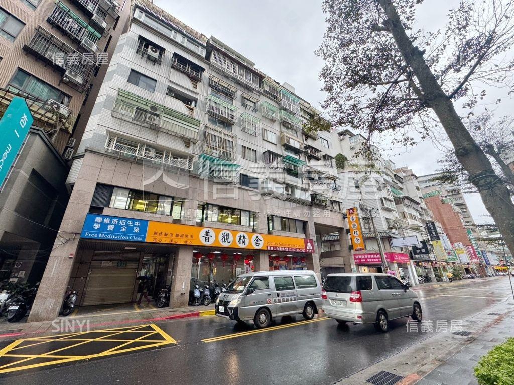 內湖捷運大樓車位房屋室內格局與周邊環境