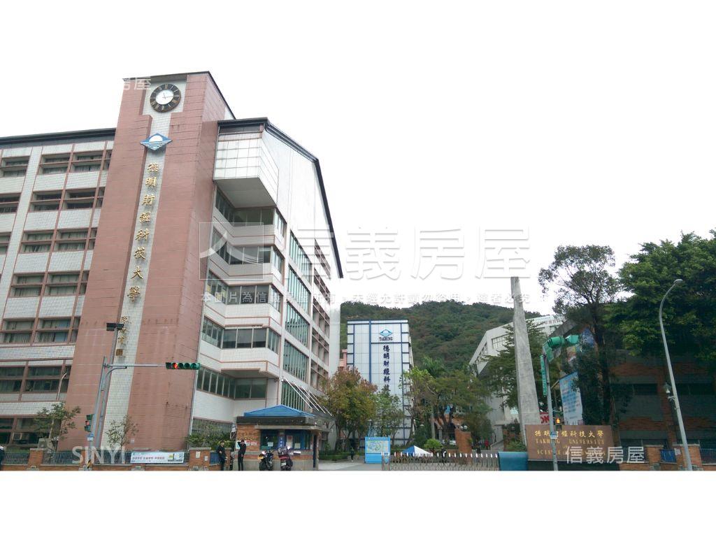 西湖捷運新上公園華廈房屋室內格局與周邊環境