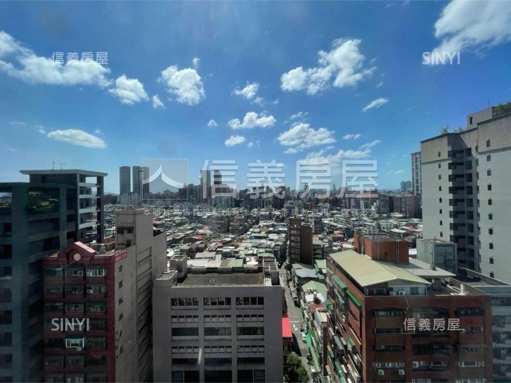Ｗ１１０高樓景觀宅房屋室內格局與周邊環境