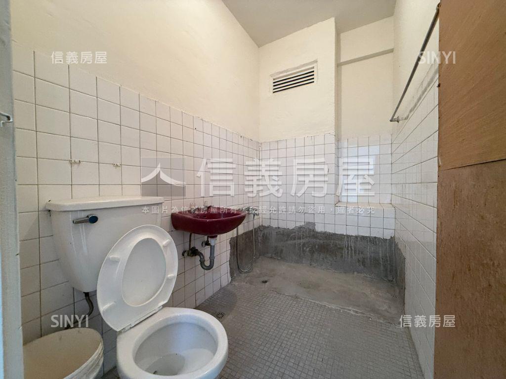 烏日低總價四樓公寓房屋室內格局與周邊環境