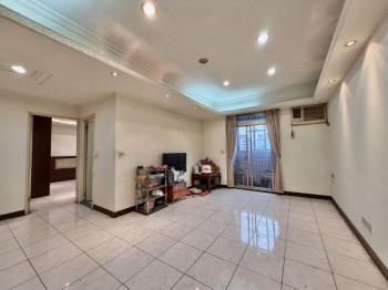 心中市，稀有電梯３房