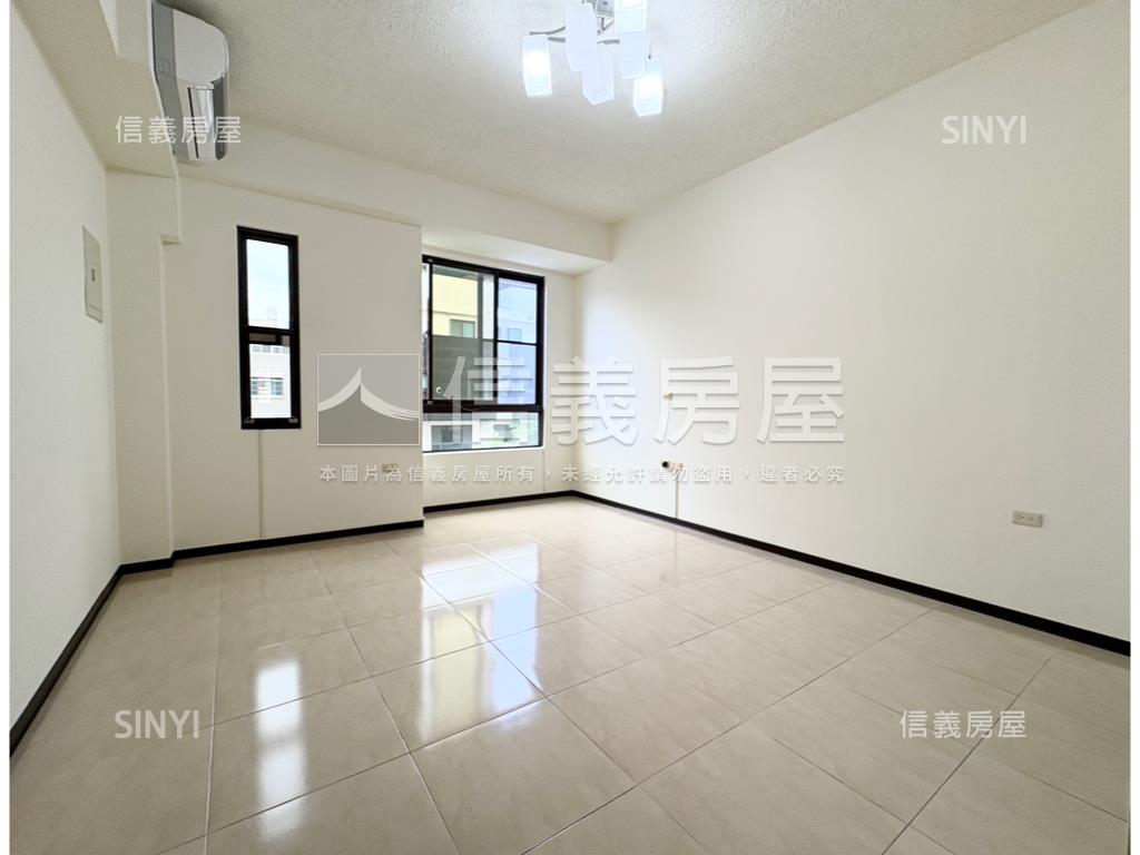 臨路朝南裕文學區美車墅房屋室內格局與周邊環境