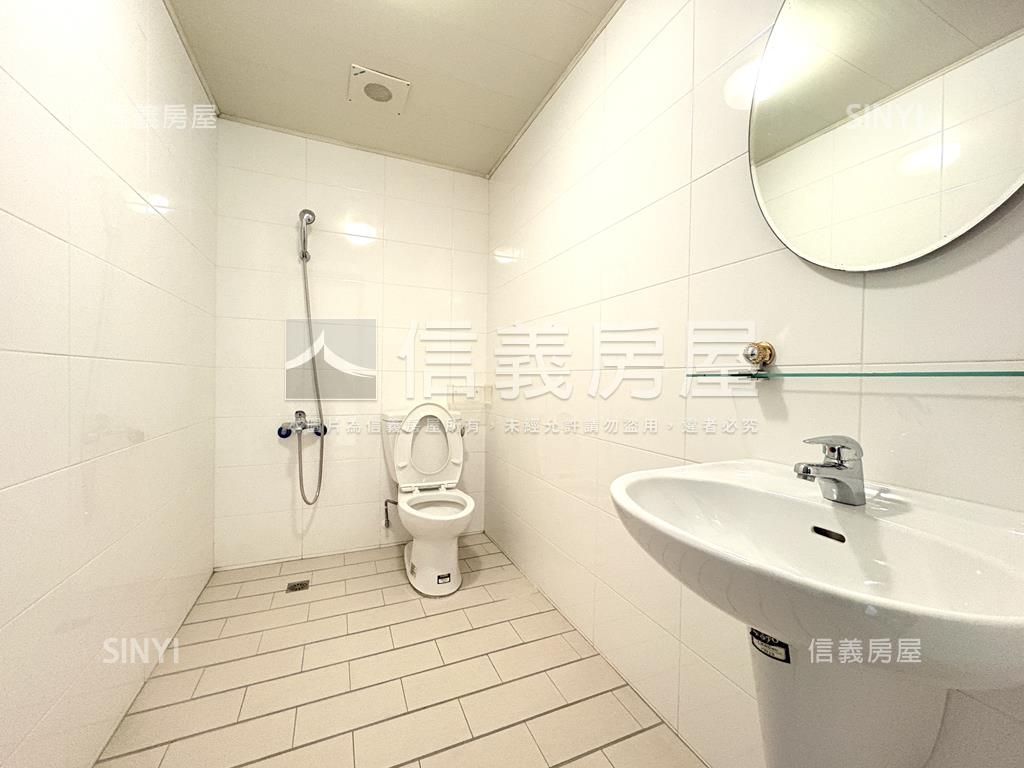 臨路朝南裕文學區美車墅房屋室內格局與周邊環境