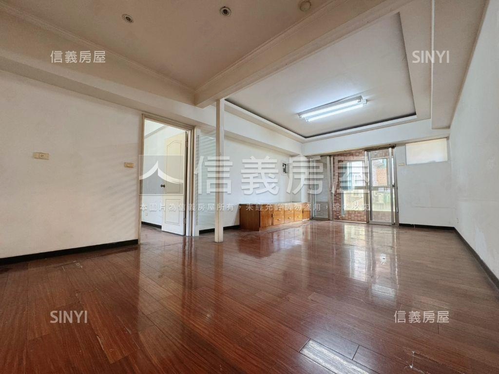 太子臻品低總價三房附車位房屋室內格局與周邊環境