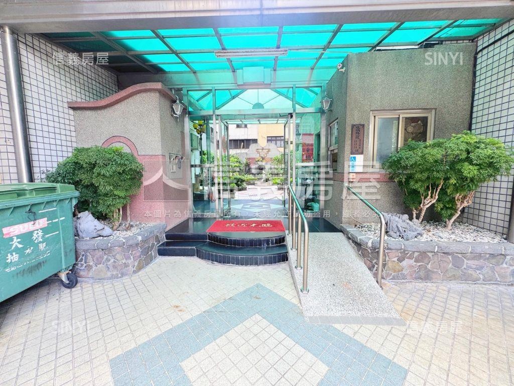 帥正山西路角間金店面讚房屋室內格局與周邊環境