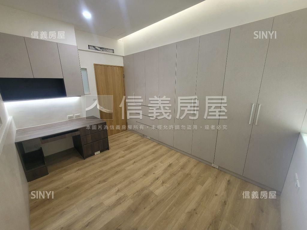 裕豐街面寬雙車墅房屋室內格局與周邊環境