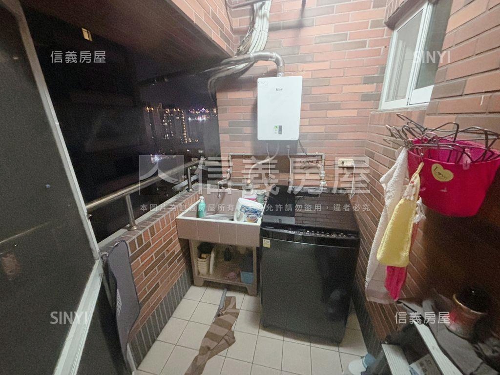 店長推薦！百老匯３房車位房屋室內格局與周邊環境